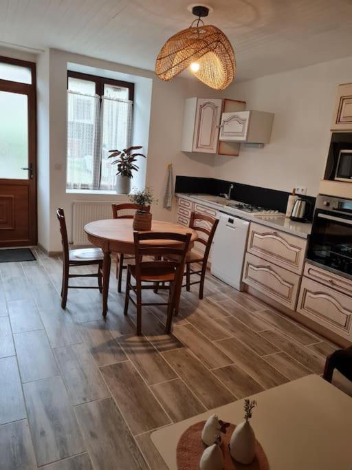 Gite Du Bibicherat Largillay-Marsonnay Bagian luar foto
